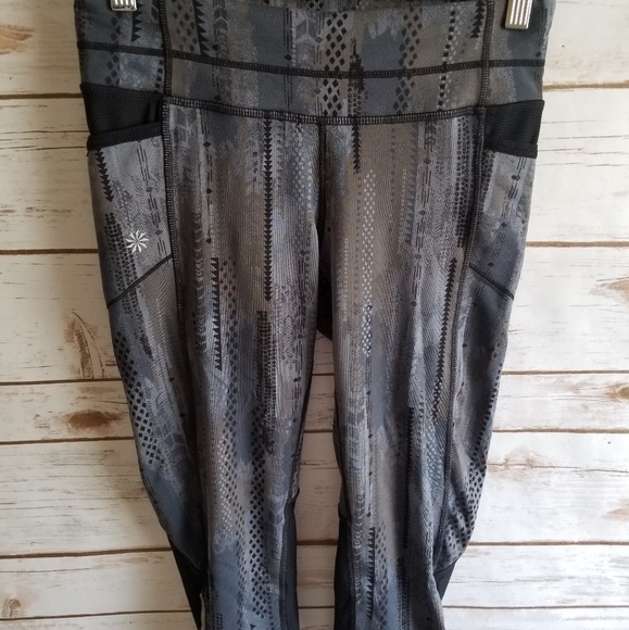Athleta Pants - Athleta Crop Tights Athleta Pants - Athleta Crop Tights
